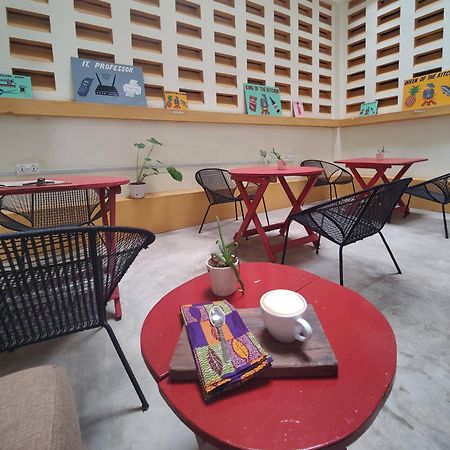 Tumi Hostel Kumasi Bagian luar foto