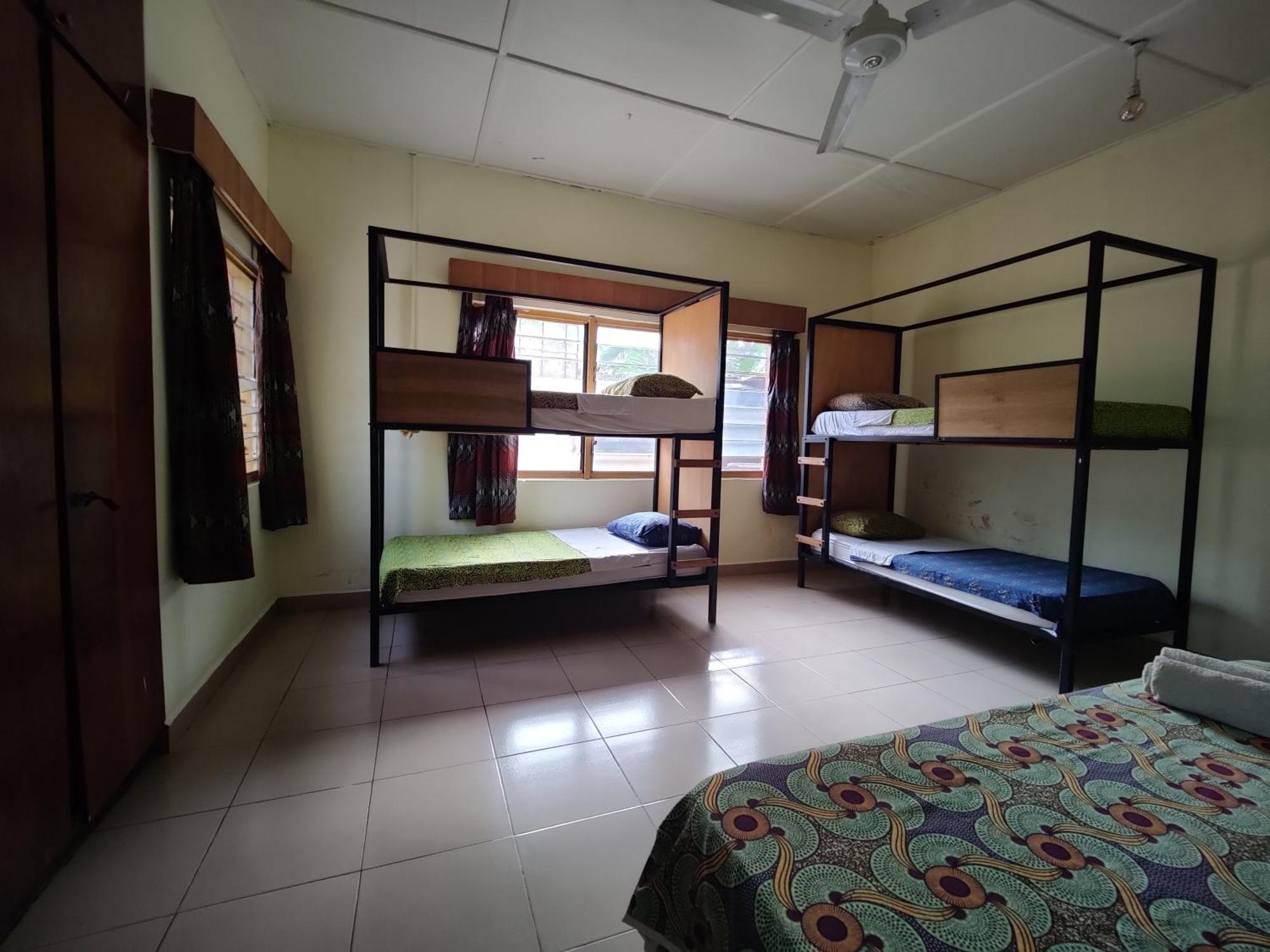 Tumi Hostel Kumasi Bagian luar foto