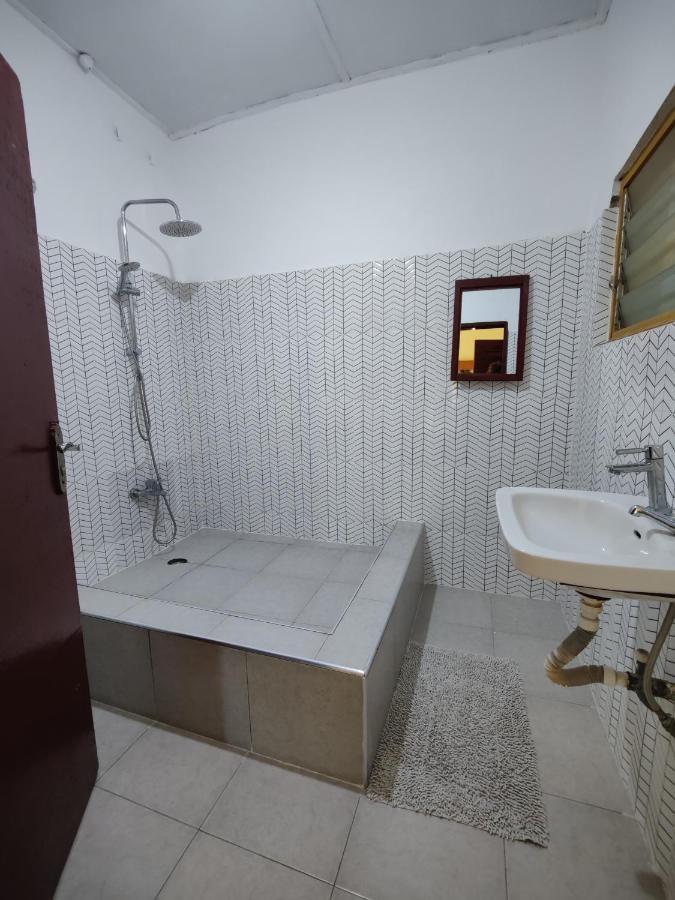 Tumi Hostel Kumasi Bagian luar foto