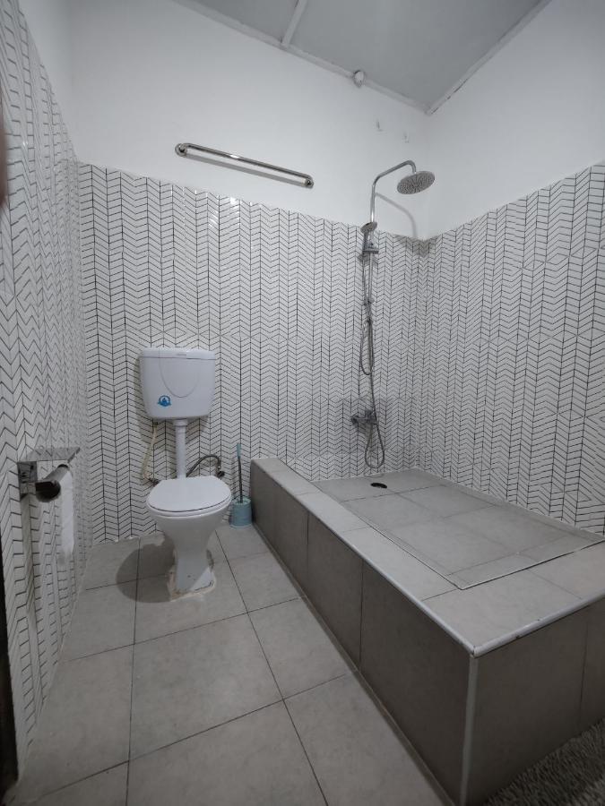 Tumi Hostel Kumasi Bagian luar foto